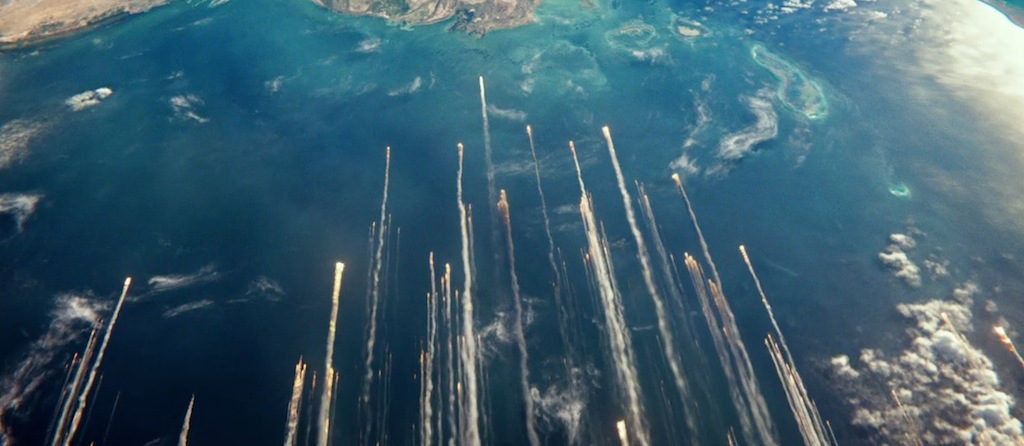 L'entrée atmosphérique des débris de Mir dans Gravity // Source : Gravity L'entrée atmosphérique des débris de Mir dans Gravity // Source : Gravity
