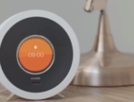 Capture d'écran de la vidéo de présentation du réveil Bonjour // Source : Kickstarter