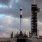 La capsule Dragon, tout en haut d'une fusée Falcon 9. // Source : SpaceX La capsule Dragon, tout en haut d'une fusée Falcon 9. // Source : SpaceX