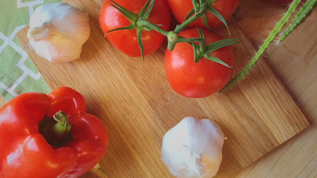 Les capsaïcinoïdes du piment pourraient être activées chez la tomate. // Source : Pixabay/CC0 (photo recadrée) Les capsaïcinoïdes du piment pourraient être activées chez la tomate. // Source : Pixabay/CC0 (photo recadrée)