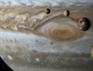 Io, Europe, Ganymède et Callisto, quatre lunes de Jupiter... pas plus grosses que la Terre // Source : Flickr/CC/Kevin Gill (photo recadrée)