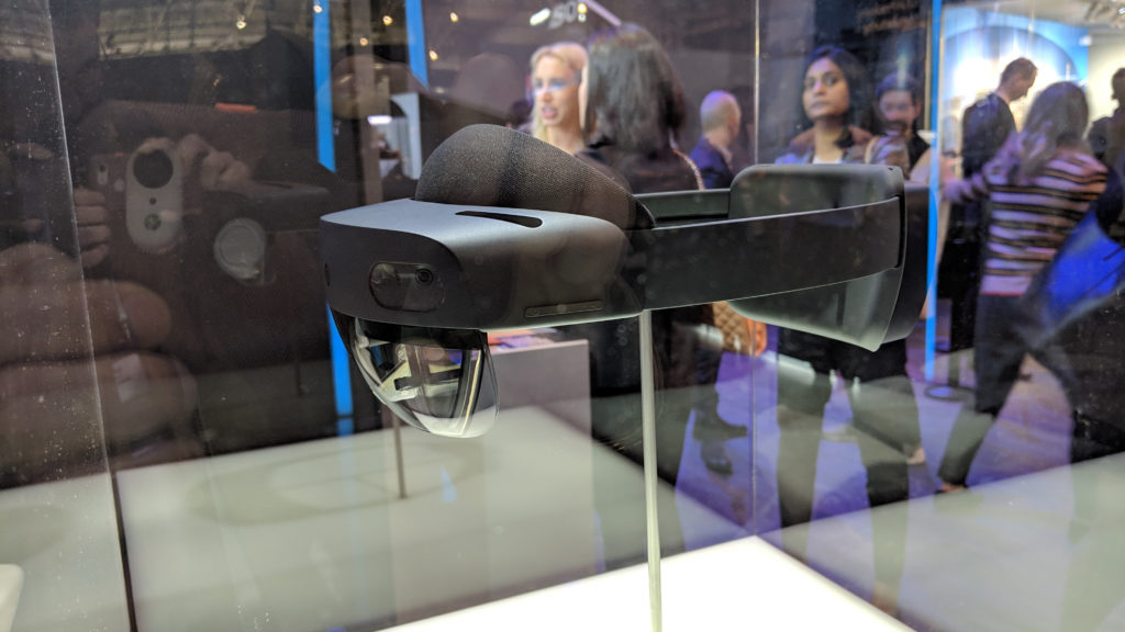 Le HoloLens 2 au Mobile World Congress // Source : Julien Cadot pour Numerama Le HoloLens 2 au Mobile World Congress // Source : Julien Cadot pour Numerama