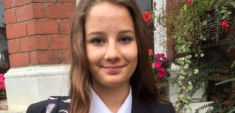 Molly Russell était âgée de 14 ans. // Source : Capture d'écran / BBC Molly Russell était âgée de 14 ans. // Source : Capture d'écran / BBC