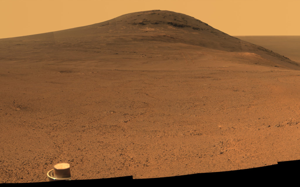 Extrait d'un panorama pris en juin 2017 par le rover. // Source : NASA/JPL-Caltech/Cornell/Arizona State Univ. (photo recadrée) Extrait d'un panorama pris en juin 2017 par le rover. // Source : NASA/JPL-Caltech/Cornell/Arizona State Univ. (photo recadrée)