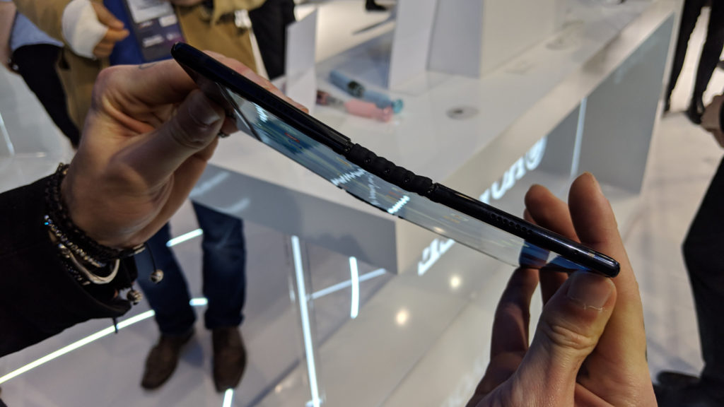 Royole au MWC 2019 // Source : Numerama Royole au MWC 2019 // Source : Numerama