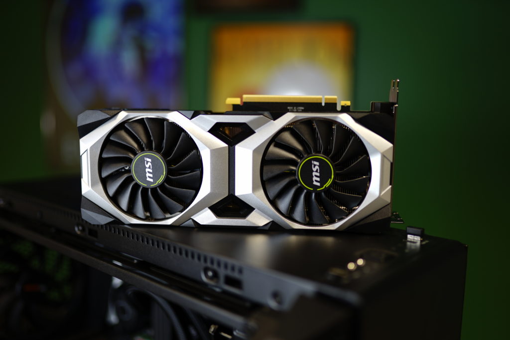 Nvidia GeForce RTX 2080 Ti, montage par Cybertek // Source : Ulrich Rozier pour Numerama Nvidia GeForce RTX 2080 Ti, montage par Cybertek // Source : Ulrich Rozier pour Numerama