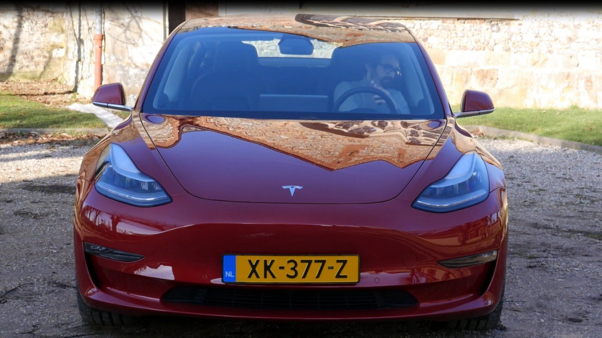 Tesla Model 3, essai européen // Source : Louise Audry et Julien Cadot Tesla Model 3, essai européen // Source : Louise Audry et Julien Cadot