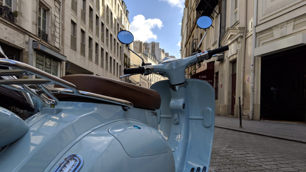 Scooter électrique 2Twenty Roma // Source : Numerama Scooter électrique 2Twenty Roma // Source : Numerama