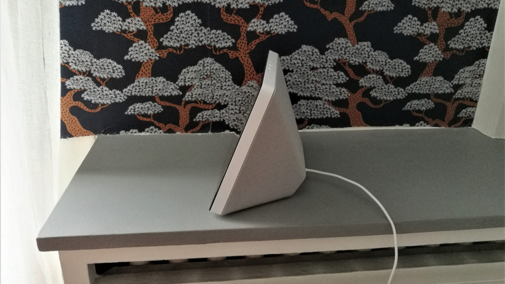 L'enceinte de l'Amazon Echo Show. // Source : Léopold Maçon L'enceinte de l'Amazon Echo Show. // Source : Léopold Maçon