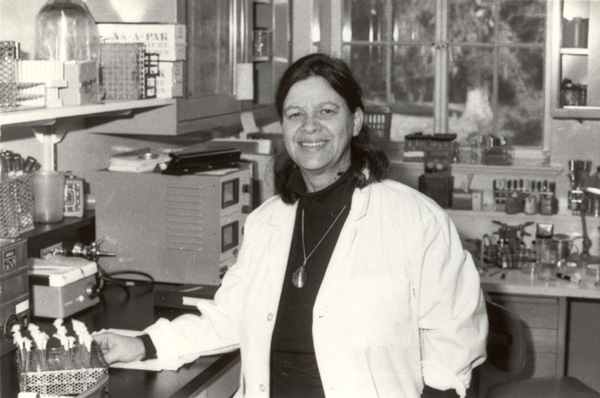 Esther Lederberg. // Source : Wikimedia/CC/Esther M. Zimmer Lederberg Esther Lederberg. // Source : Wikimedia/CC/Esther M. Zimmer Lederberg