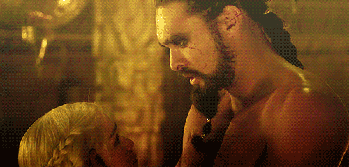 Gif Khal Drogo GOT // Source : Giphy Gif Khal Drogo GOT // Source : Giphy