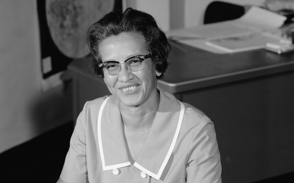Katherine Johnson en 1966. // Source : Wikimedia/CC/Nasa (photo recadrée) Katherine Johnson en 1966. // Source : Wikimedia/CC/Nasa (photo recadrée)