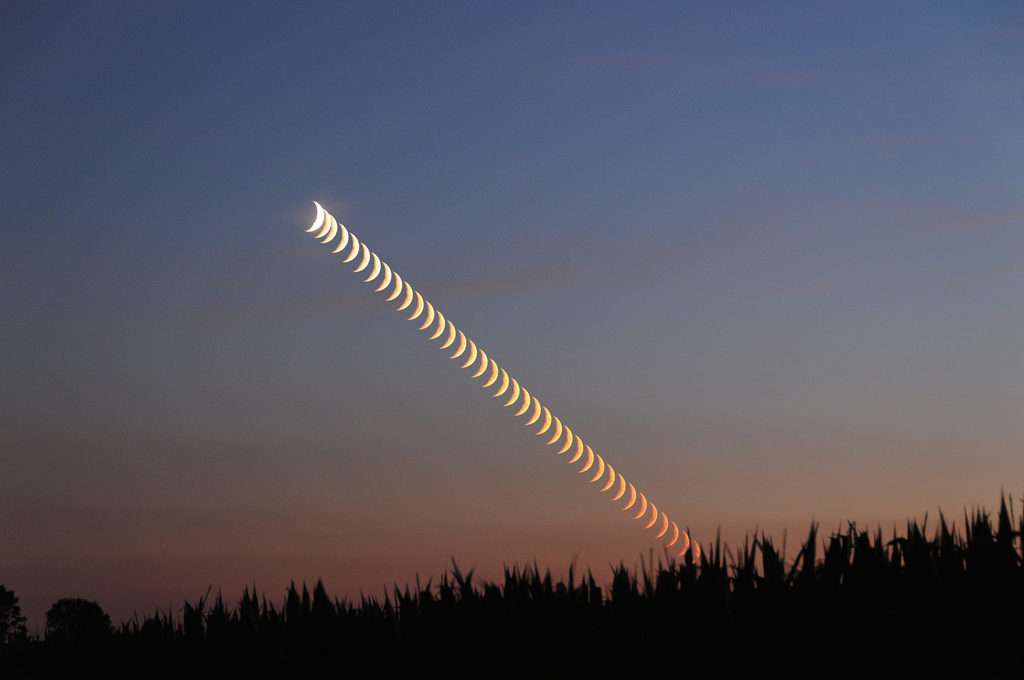 Un coucher de Lune. // Source : Flickr/CC/Thomas Bresson Un coucher de Lune. // Source : Flickr/CC/Thomas Bresson