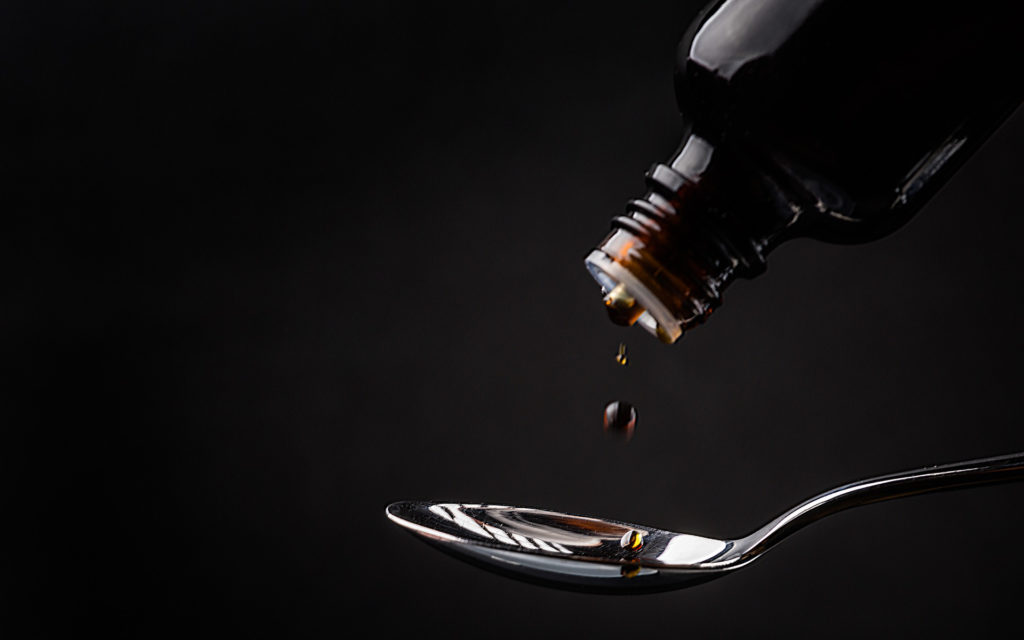 Un sirop. // Source : Pixabay (photo recadrée) Un sirop. // Source : Pixabay (photo recadrée)