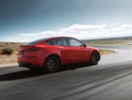 Tesla Model Y à l'arrière // Source : Tesla