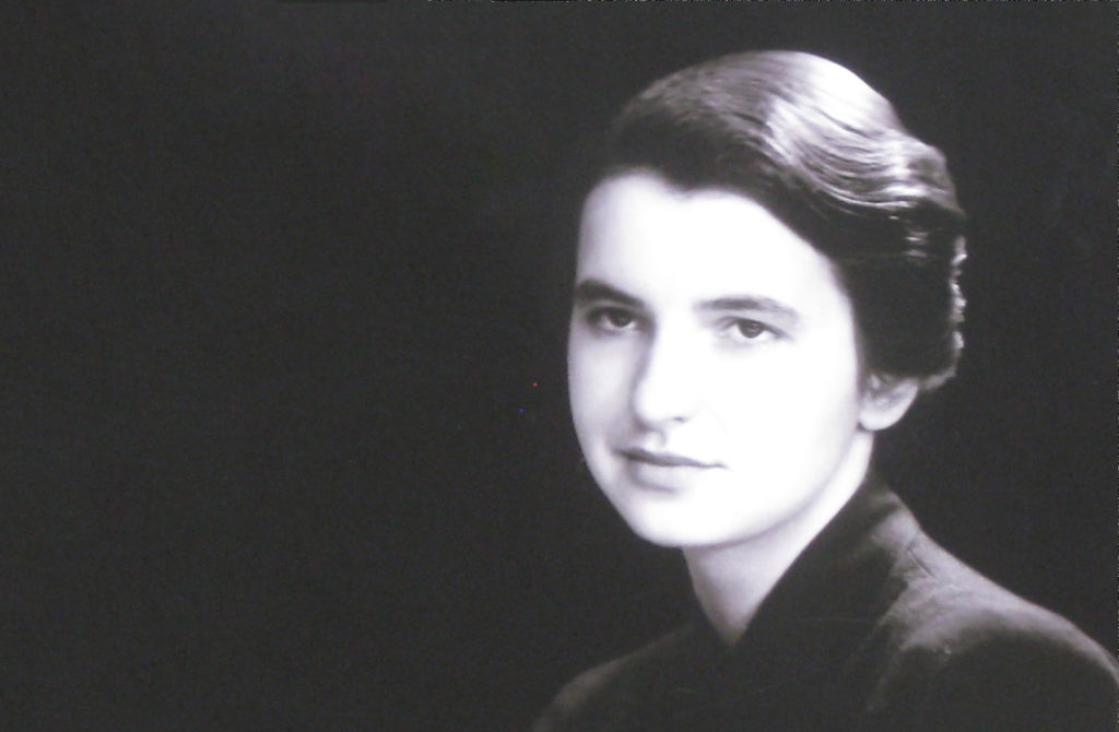 Rosalind Franklin. // Source : Flickr/CC/retusj (photo recadrée) Rosalind Franklin. // Source : Flickr/CC/retusj (photo recadrée)