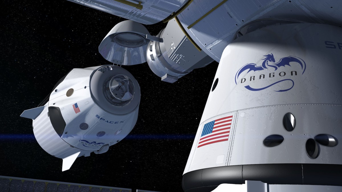 Une capsule Dragon en train de s'amarrer à l'ISS. // Source : Flickr/CC/NASA Kennedy (photo recadrée) Une capsule Dragon en train de s'amarrer à l'ISS. // Source : Flickr/CC/NASA Kennedy (photo recadrée)