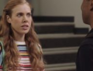Extrait de la série Overthinking with Kat and June. // Source : Capture d'écran YouTube / Overthinking with Kat and June Extrait de la série Overthinking with Kat and June. // Source : Capture d'écran YouTube / Overthinking with Kat and June