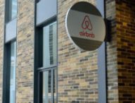 Le logo Airbnb. // Source : Flickr