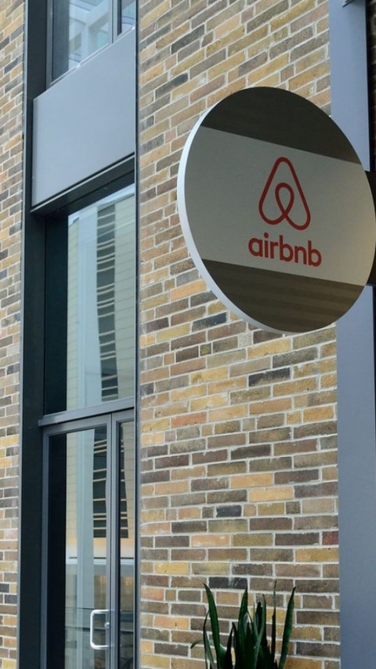 Le logo Airbnb. // Source : Flickr Le logo Airbnb. // Source : Flickr