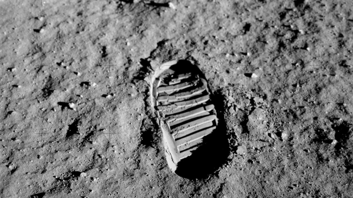 Une empreinte de Buzz Aldrin sur la Lune. // Source : Wikimedia/CC/NASA (photo recadrée) Une empreinte de Buzz Aldrin sur la Lune. // Source : Wikimedia/CC/NASA (photo recadrée)