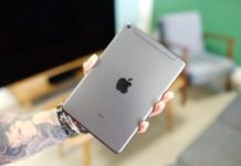 Dos iPad mini 5 // Source : Ulrich Rozier pour Numerama Dos iPad mini 5 // Source : Ulrich Rozier pour Numerama