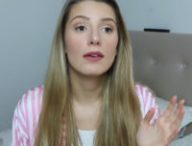 Capture d'écran d'une vidéo d'EmmaCakeCup. // Source : Capture d'écran YouTube / EmmaCakeCup