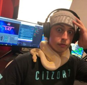 Cizzorz, le créateur du premier défi de la compétion. // Source : Twitter/Cizzorz Cizzorz, le créateur du premier défi de la compétion. // Source : Twitter/Cizzorz