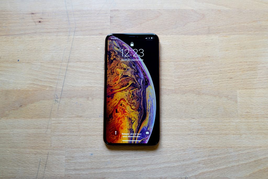 iphone xs une iphone xs une