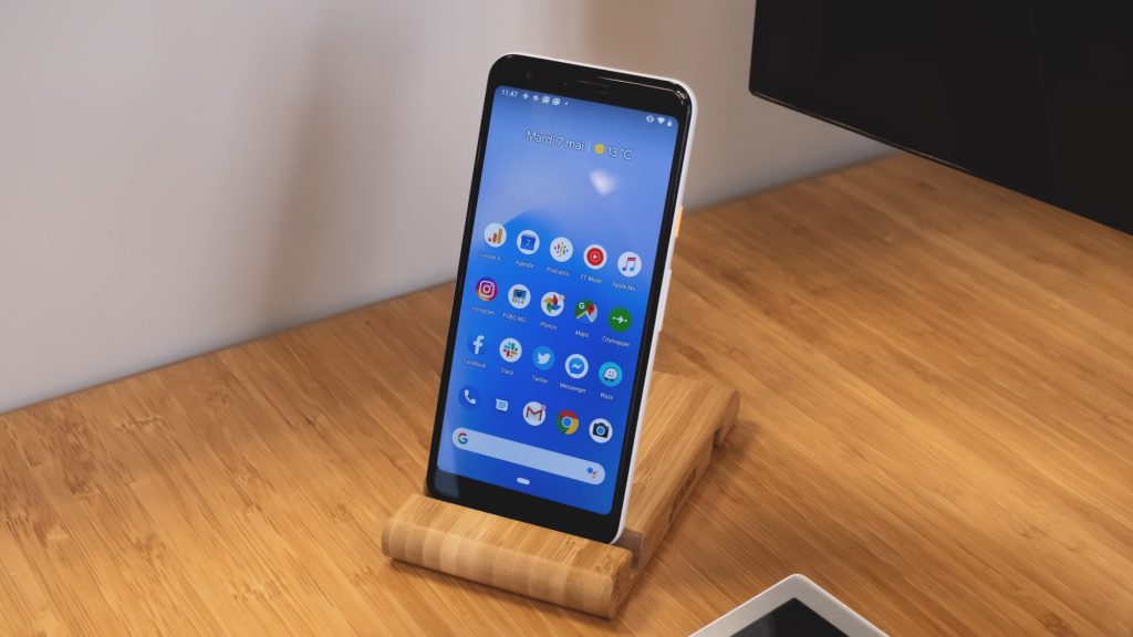Pas de Pixel Stand pour le Pixel 3a // Source : Léa Hamadi pour Numerama Pas de Pixel Stand pour le Pixel 3a // Source : Léa Hamadi pour Numerama