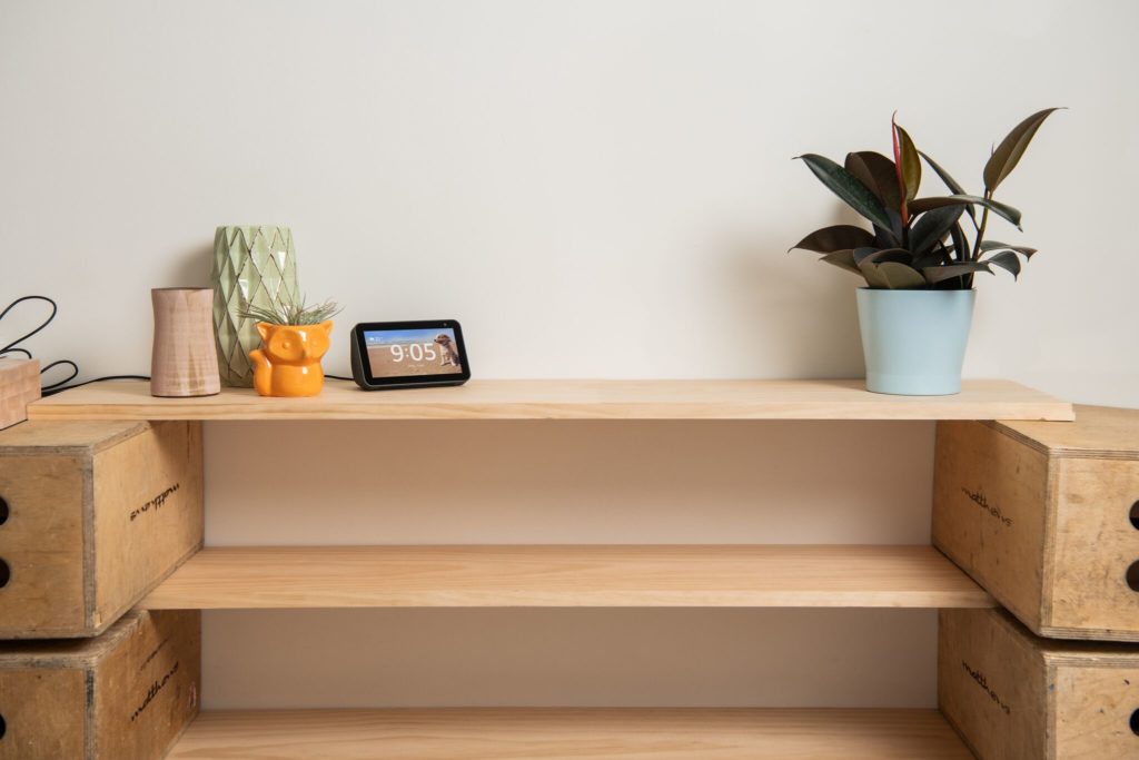 L'Amazon Echo SHow 5 est une version compact de l'Echo SHow. // Source : Amazon L'Amazon Echo SHow 5 est une version compact de l'Echo SHow. // Source : Amazon