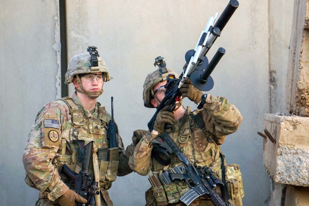 anti drone armée militaire soldat anti drone armée militaire soldat