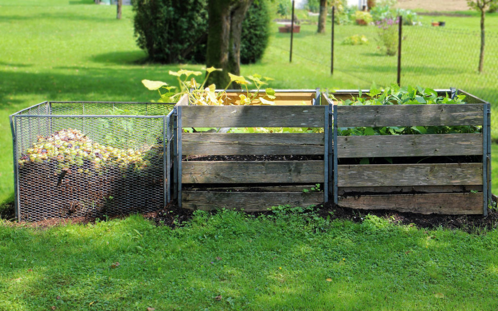 Des bacs à compost. // Source : Pixabay (photo recadrée) Des bacs à compost. // Source : Pixabay (photo recadrée)