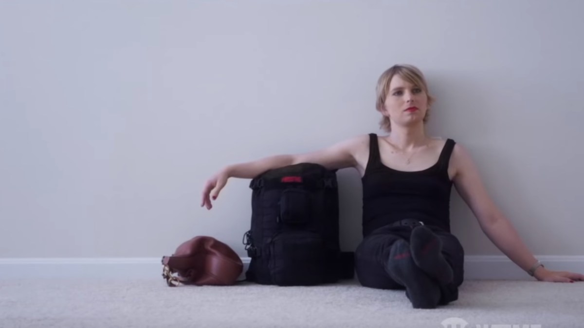 Chelsea Manning, dans un documentaire. // Source : Capture d'écran / Showtime Chelsea Manning, dans un documentaire. // Source : Capture d'écran / Showtime