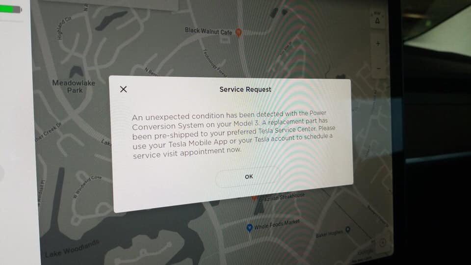Auto-diagnostic des voitures Tesla // Source : Twitter Auto-diagnostic des voitures Tesla // Source : Twitter