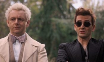 Le duo Sheen-Tennant est excellent. // Source : Amazon Prime Video Le duo Sheen-Tennant est excellent. // Source : Amazon Prime Video