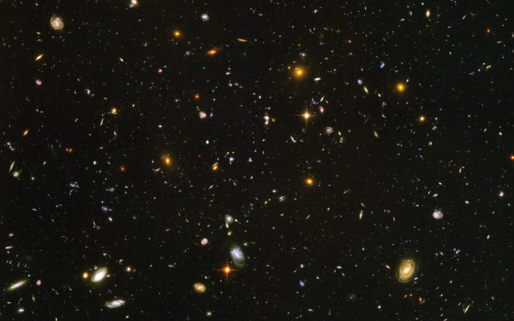Le champ ultra-profond de Hubble. // Source : NASA, ESA, S. Beckwith (STScI) and the HUDF Team (photo recadrée) Le champ ultra-profond de Hubble. // Source : NASA, ESA, S. Beckwith (STScI) and the HUDF Team (photo recadrée)