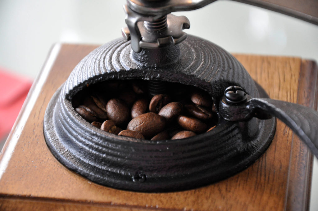 Un moulin à café. // Source : keiyac Un moulin à café. // Source : keiyac