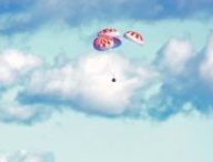 Le retour de la capsule Crew Dragon lors du premier vol vers l'ISS. // Source : Cory Huston