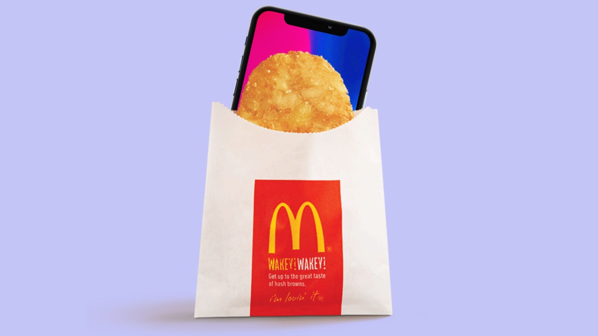 ¨Ceci est un rösti. Et un Iphone. La ressemblance est flagrante. // Source : Montage Numerama ¨Ceci est un rösti. Et un Iphone. La ressemblance est flagrante. // Source : Montage Numerama