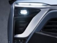 NIO ES8 // Source : Nio