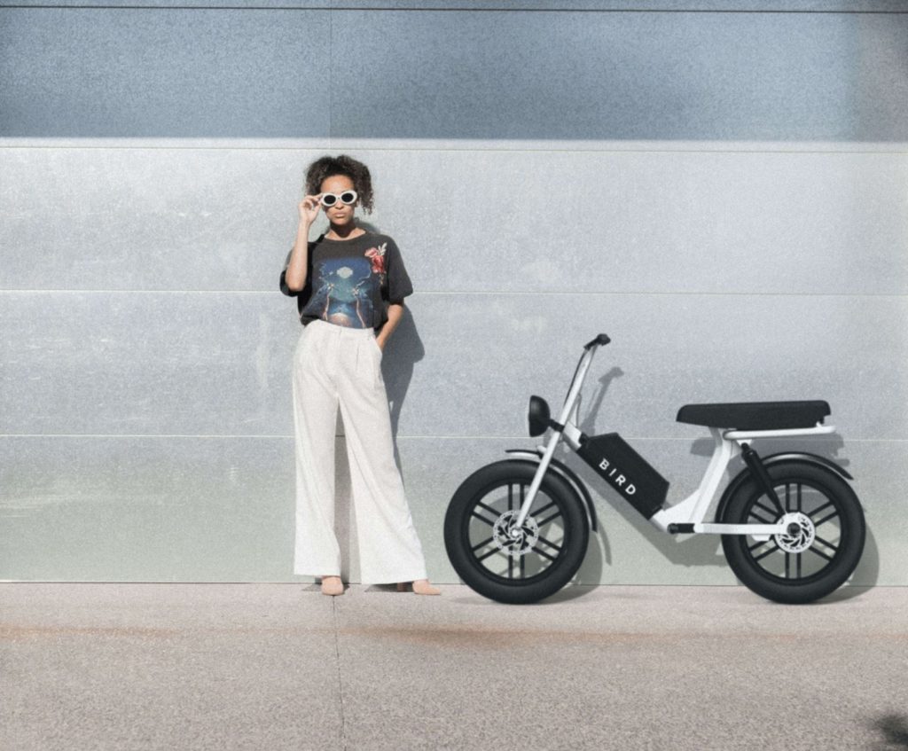 La Bird Cruiser débarquera peut-être dans nos rues après l'été. // Source : Bird La Bird Cruiser débarquera peut-être dans nos rues après l'été. // Source : Bird