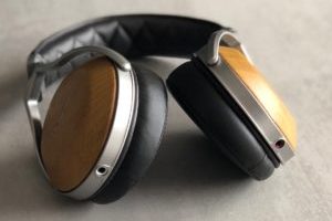 Le casque Denon AH-D9200 // Source : Numerama