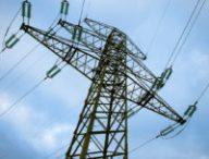 Une ligne à haute tension. // Source : Pixabay (photo recadrée)