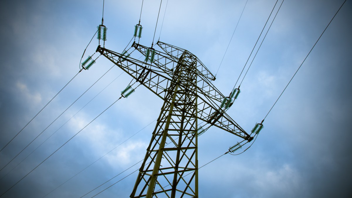 Une ligne à haute tension. // Source : Pixabay (photo recadrée) Une ligne à haute tension. // Source : Pixabay (photo recadrée)