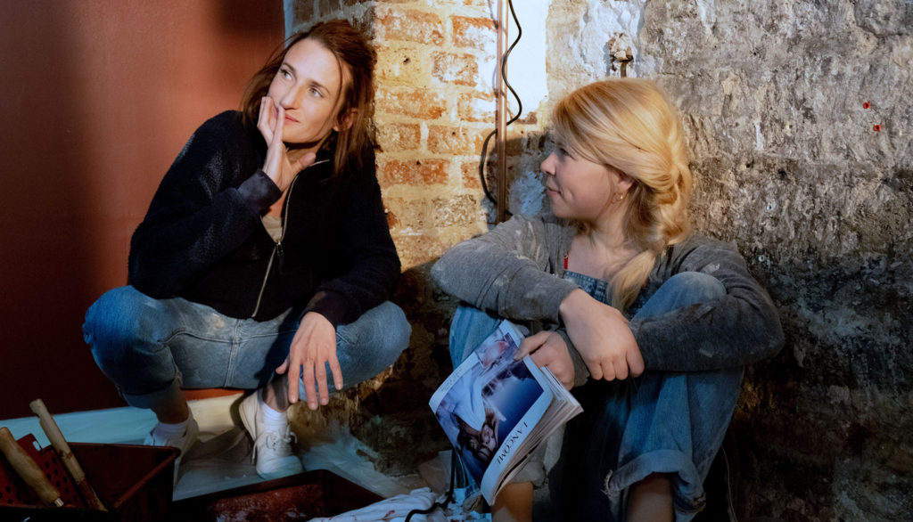 Camille Cottin et India Hair // Source : Canal+ Camille Cottin et India Hair // Source : Canal+