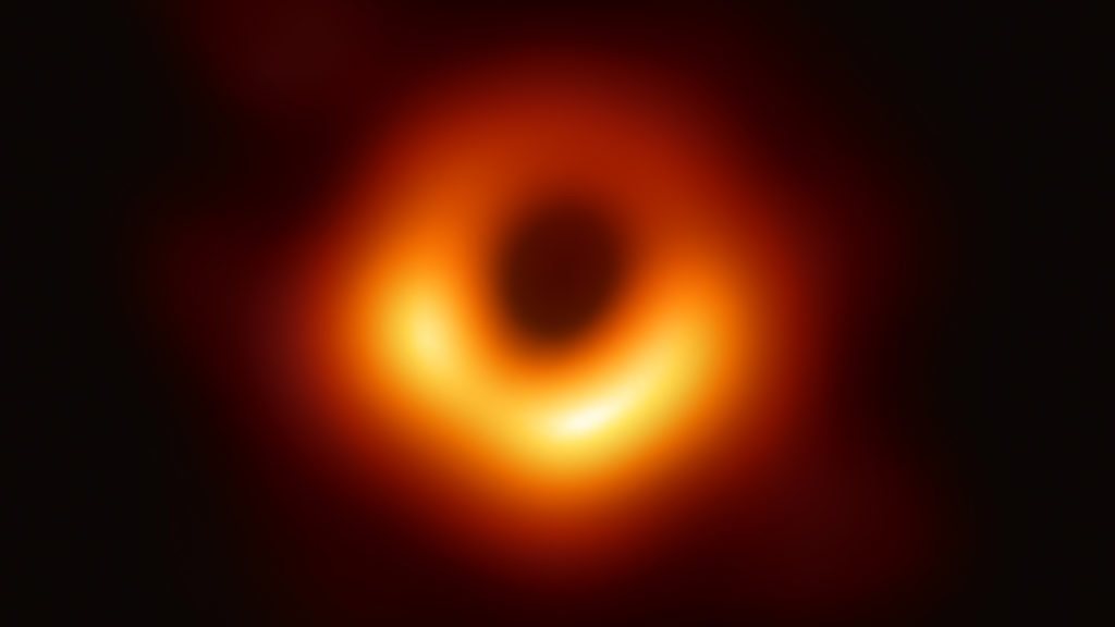 Le halo lumineux du trou noir M87*. // Source : Wikimedia/CC/ESO (photo recadrée) Le halo lumineux du trou noir M87*. // Source : Wikimedia/CC/ESO (photo recadrée)