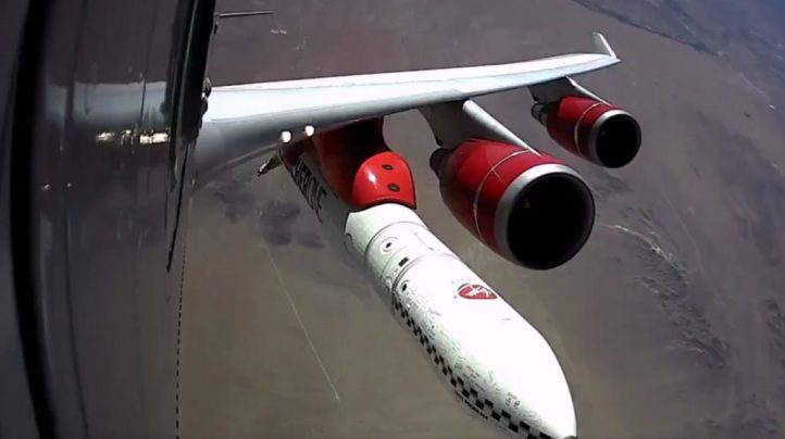 Image du lancement de LauncherOne dans une vidéo embarquée. // Source : Capture vidéo Twitter / @Virgin_Orbit Image du lancement de LauncherOne dans une vidéo embarquée. // Source : Capture vidéo Twitter / @Virgin_Orbit