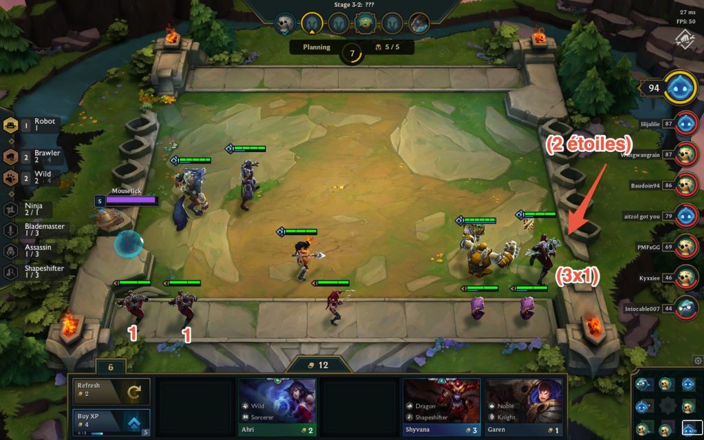 Deux petits héros dans notre "deck" et un héros 2 étoile posé sur le plateau // Source : TeamFight Tactics