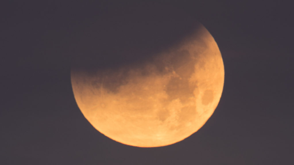 Une éclipse partielle de Lune. // Source : Stephen Rahn Une éclipse partielle de Lune. // Source : Stephen Rahn